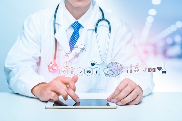 What are the key features of EHR Software?